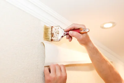 Pose de papier peint à Hénansal — revêtements muraux et toiles de verre